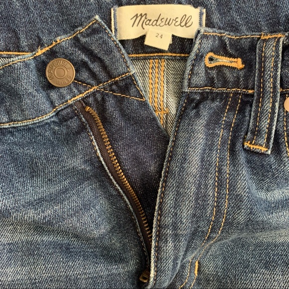 Madewell Dark Denim Skirt with pockets - Picture 4 of 7
